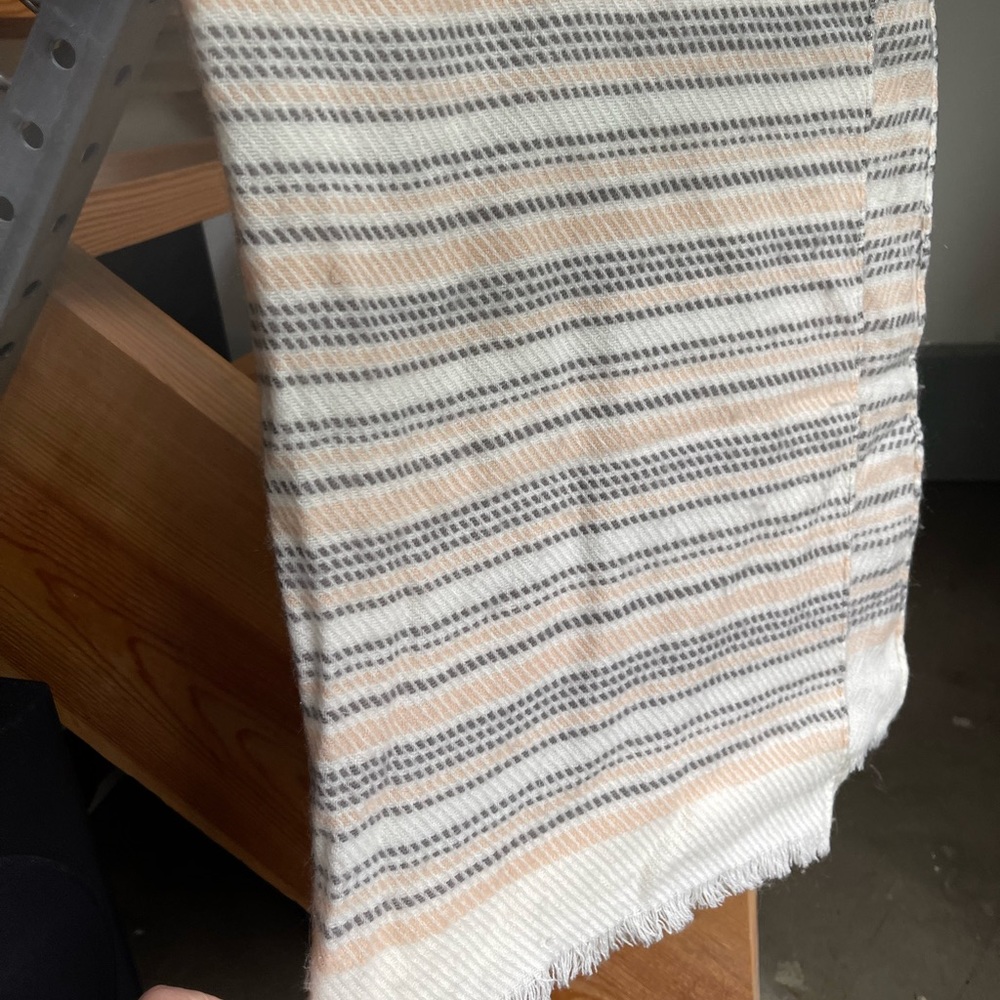 LOFT scarf. Lightly worn.